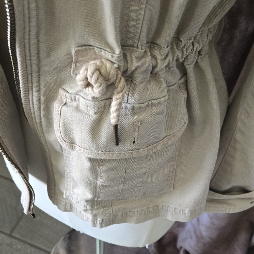 Express Tan Utility Jacket‎ Versatile Style - Picture 3 of 11